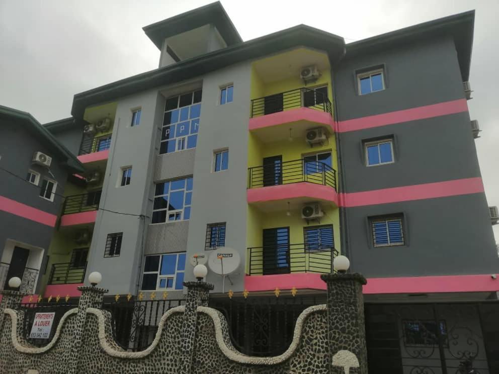 Residence P P M Odza Yaoundé Esterno foto
