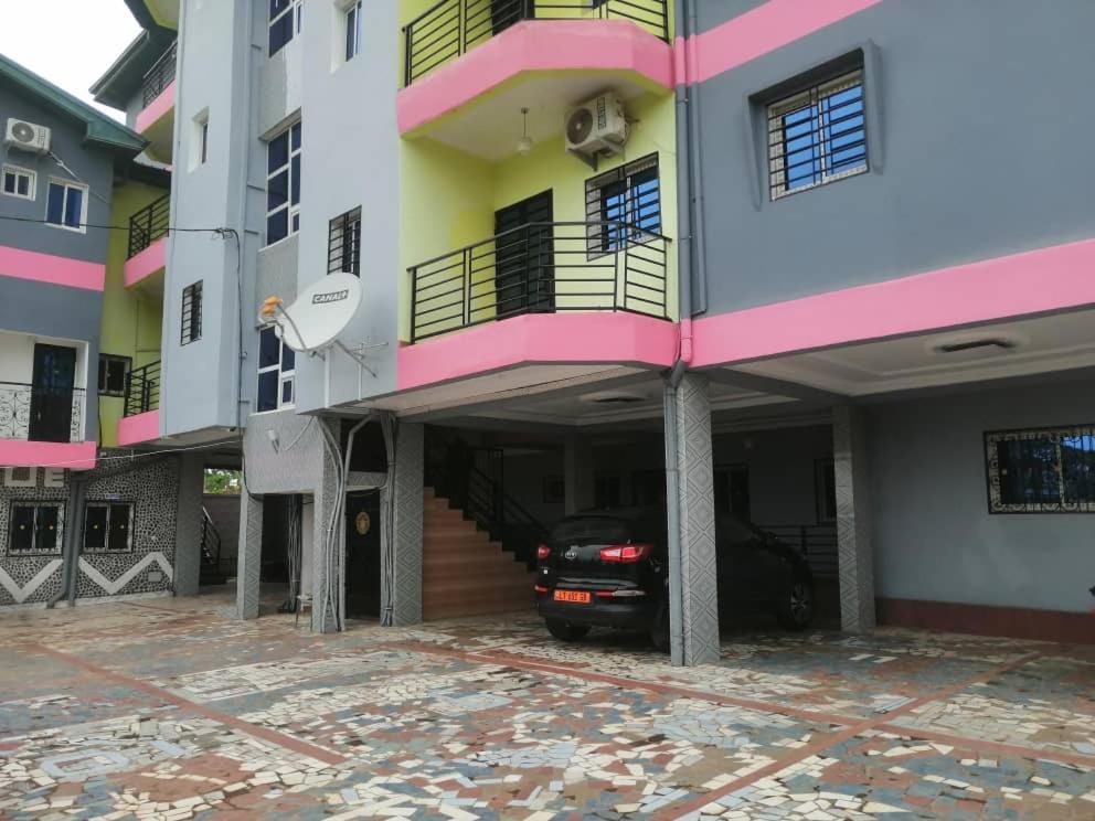 Residence P P M Odza Yaoundé Esterno foto